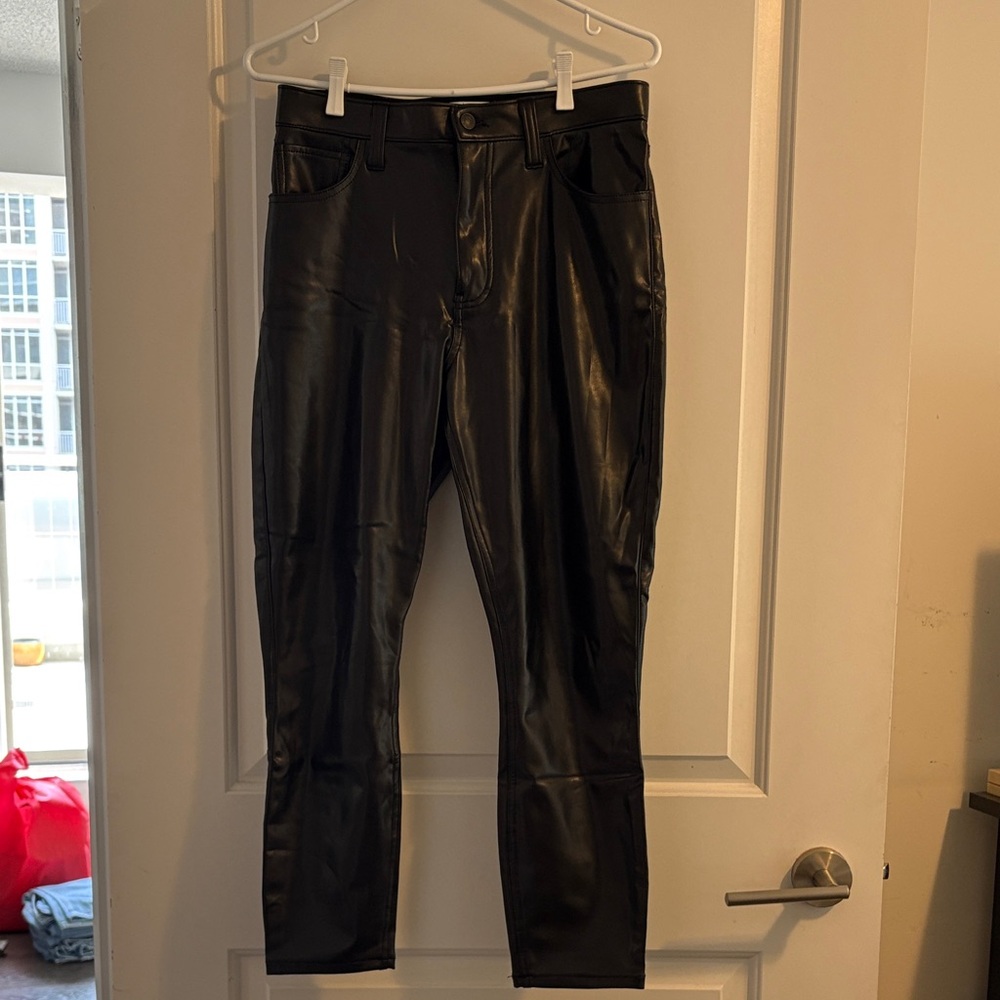 Abercrombie Women’s Black Faux Leather Pants, Sz 29 Short, Curve Love